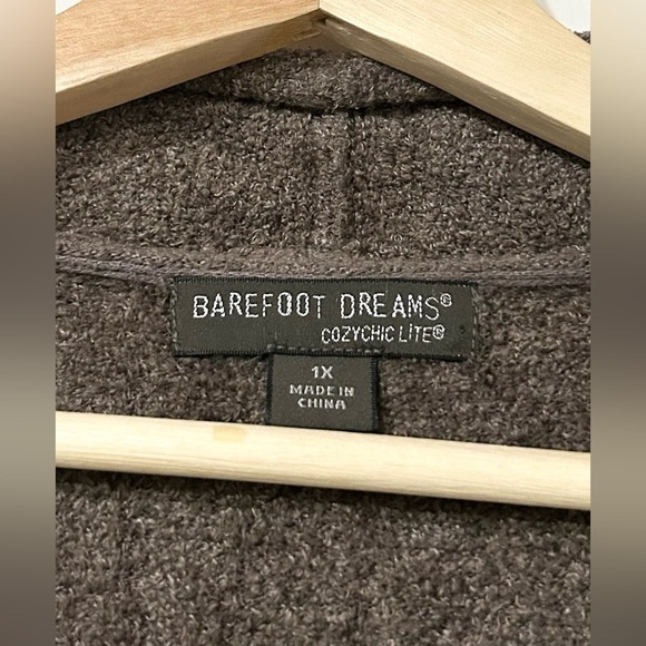 Barefoot Dreams CozyChic Lite Drape Front Calypso Wrap in Cocoa Brown 1X - Picture 4 of 5